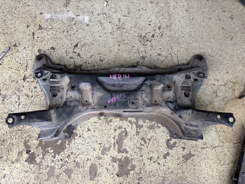 Балка под двс TOYOTA COROLLA FIELDER NZE161 1NZFE (б/у)