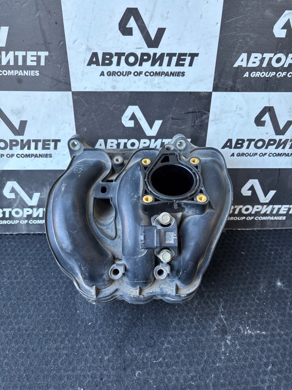 Коллектор впускной TOYOTA VITZ KSP90 1KRFE (б/у)