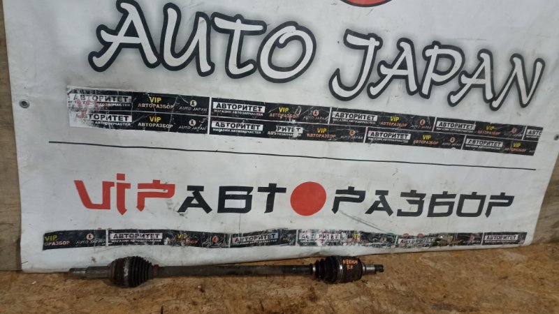 Привод TOYOTA AURIS NZE154 1NZFE 2009 задний (б/у)
