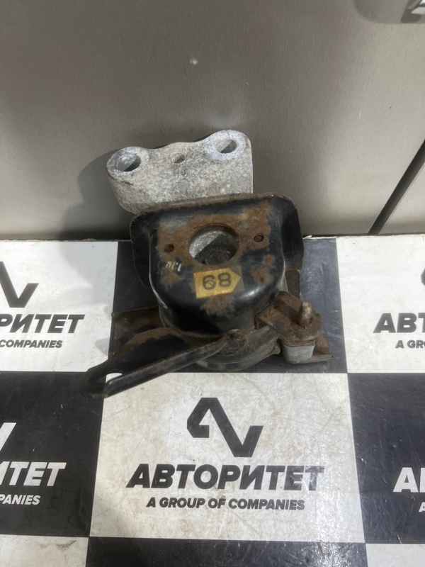 Подушка двигателя TOYOTA WISH ZGE25 2ZRFAE правая (б/у)