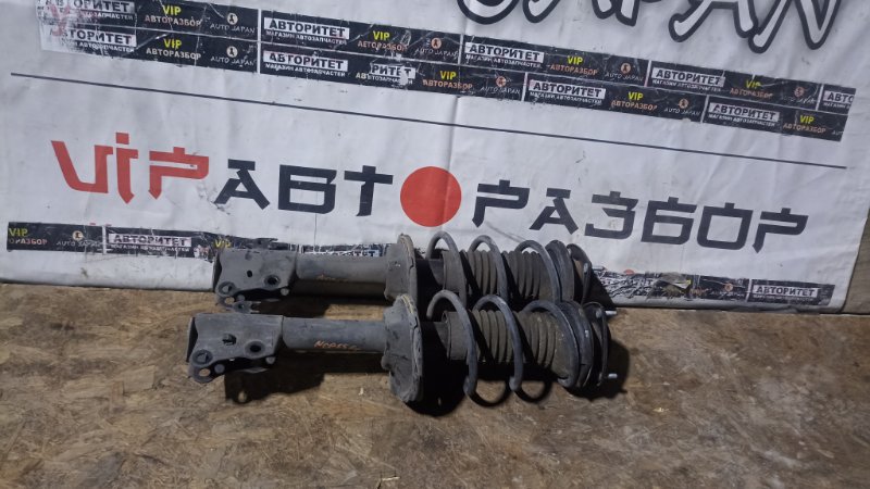 Стойка TOYOTA IST NCP65 1NZFE 2006 передняя (б/у)