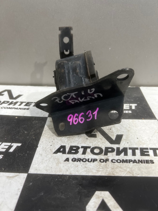 Подушка двигателя TOYOTA OPA ZCT10 1ZZFE левая (б/у)