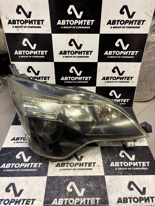 Фара TOYOTA SPADE NCP141 1NZFE правая (б/у)