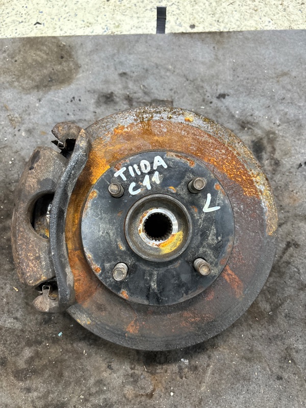Ступица NISSAN TIIDA C11 HR15DE передняя левая (б/у)