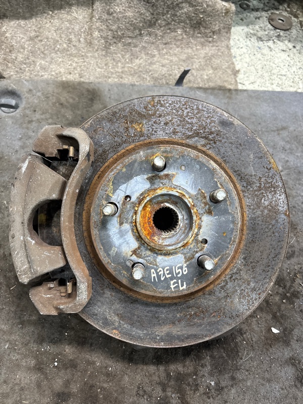 Ступица TOYOTA BLADE AZE156 2AZFE передняя левая (б/у)