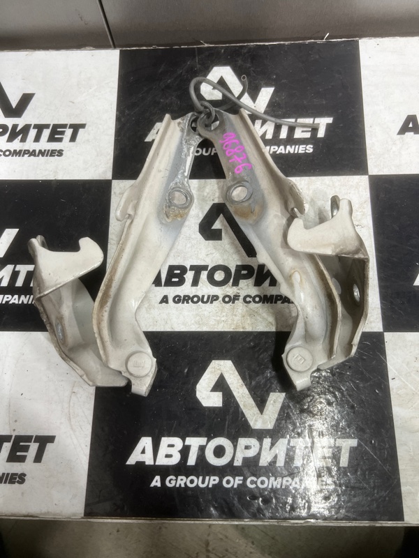 Петля капота TOYOTA MARKII JZX100 (б/у)