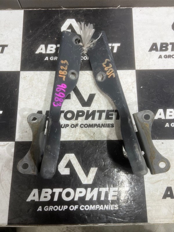 Петля капота SUZUKI JIMNY JB23W (б/у) Петля капота SUZUKI JIMNY JB23W (б/у)