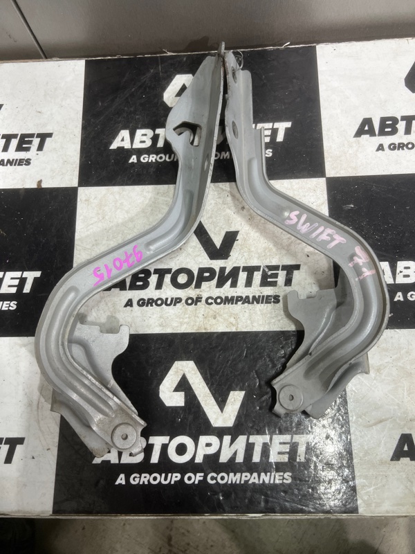 Петля капота SUZUKI SWIFT ZC71S (б/у)