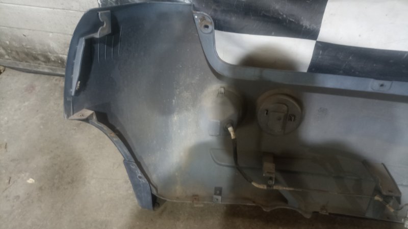 Бампер SUZUKI CHEVROLET CRUZE HR52S M13A 2004 задний (б/у) Бампер SUZUKI CHEVROLET CRUZE HR52S M13A 2004 задний (б/у)