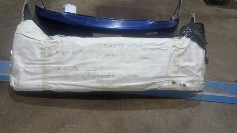 Бампер SUZUKI CHEVROLET CRUZE HR52S M13A 2004 задний (б/у) Бампер SUZUKI CHEVROLET CRUZE HR52S M13A 2004 задний (б/у)