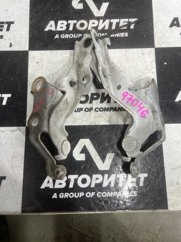 Петля капота TOYOTA COROLLA FIELDER NZE121 (б/у)