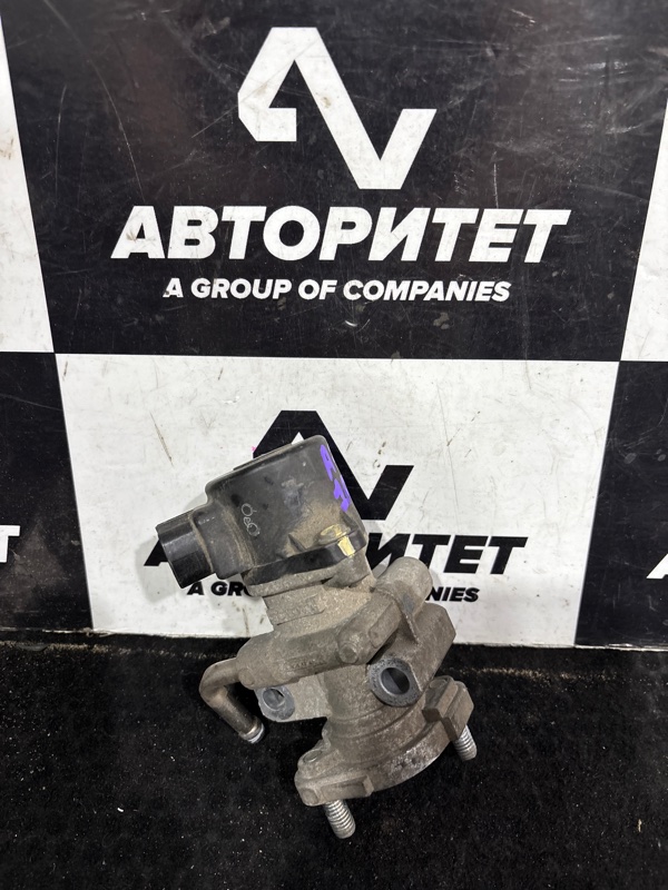 Клапан EGR TOYOTA VOXY AZR60 1AZFSE (б/у)