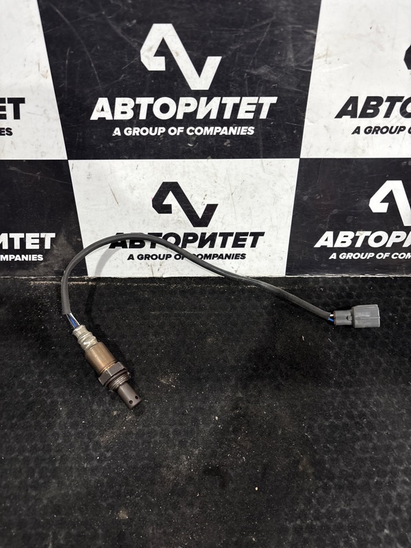 Датчик кислородный TOYOTA VOXY AZR60 1AZFSE (б/у)
