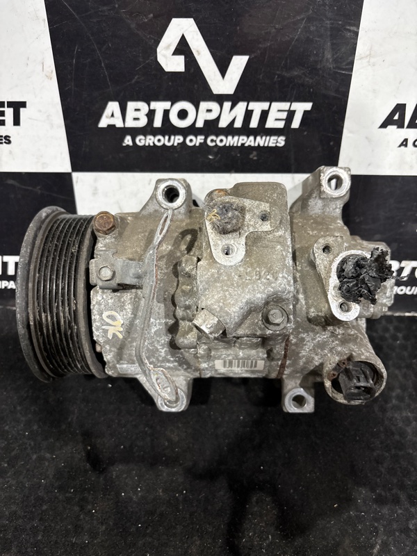 Компрессор кондиционера TOYOTA BLADE AZE156 2AZFE (б/у) Компрессор кондиционера TOYOTA BLADE AZE156 2AZFE (б/у)