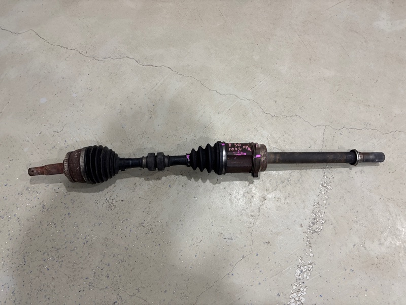 Привод NISSAN X-TRAIL T30 QR20DE передний правый (б/у) Привод NISSAN X-TRAIL T30 QR20DE передний правый (б/у)