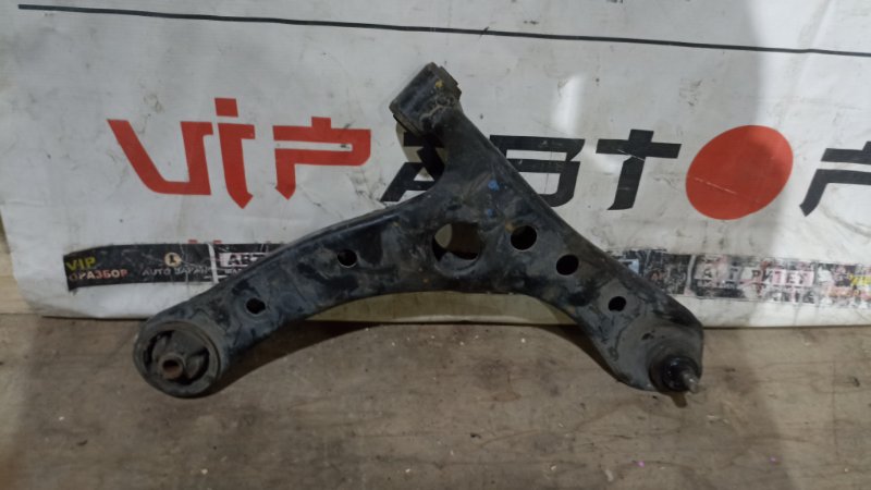 Рычаг TOYOTA NOAH ZRR75 3ZRFE 2008 передний правый (б/у)