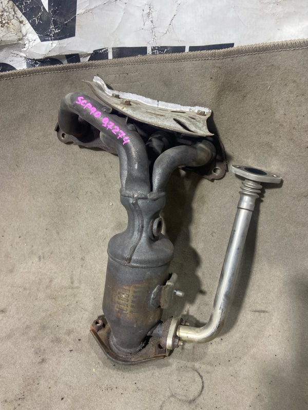Коллектор выпускной TOYOTA VITZ SCP90 2SZFE (б/у)