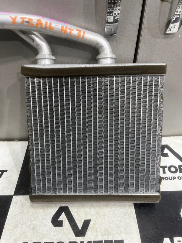 Радиатор печки NISSAN X-TRAIL NT31 MR20DE (б/у) Радиатор печки NISSAN X-TRAIL NT31 MR20DE (б/у)