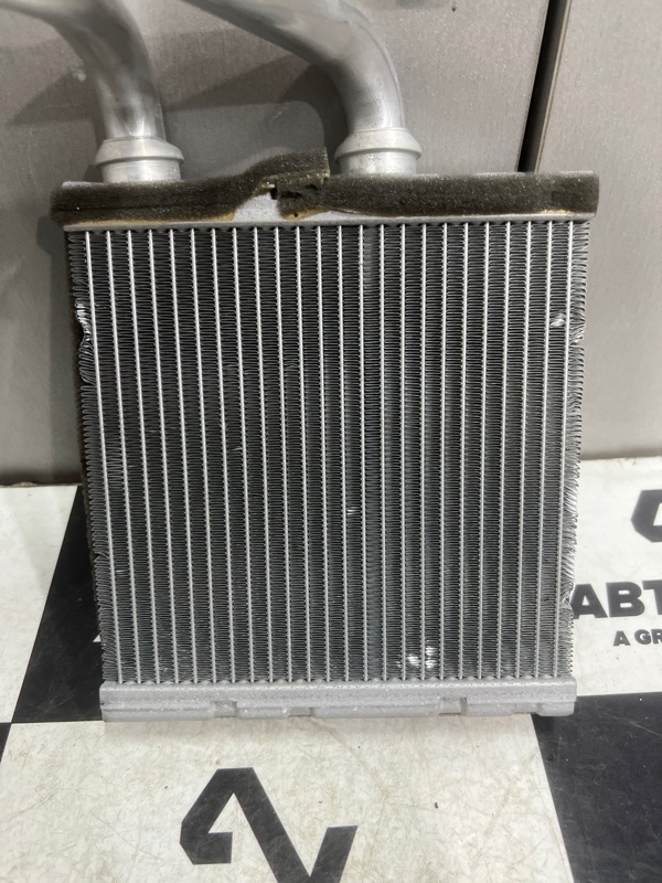 Радиатор печки NISSAN MARCH K13 HR15 (б/у) Радиатор печки NISSAN MARCH K13 HR15 (б/у)