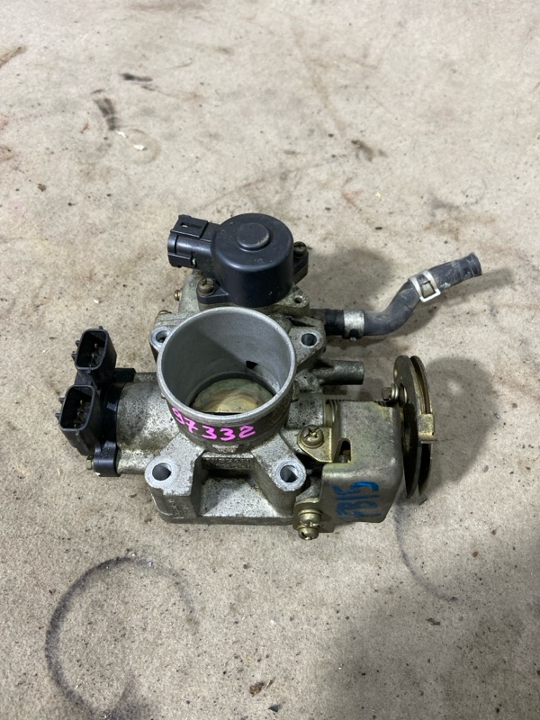 Дроссельная заслонка NISSAN SUNNY FB15 QG15 (б/у) Дроссельная заслонка NISSAN SUNNY FB15 QG15 (б/у)