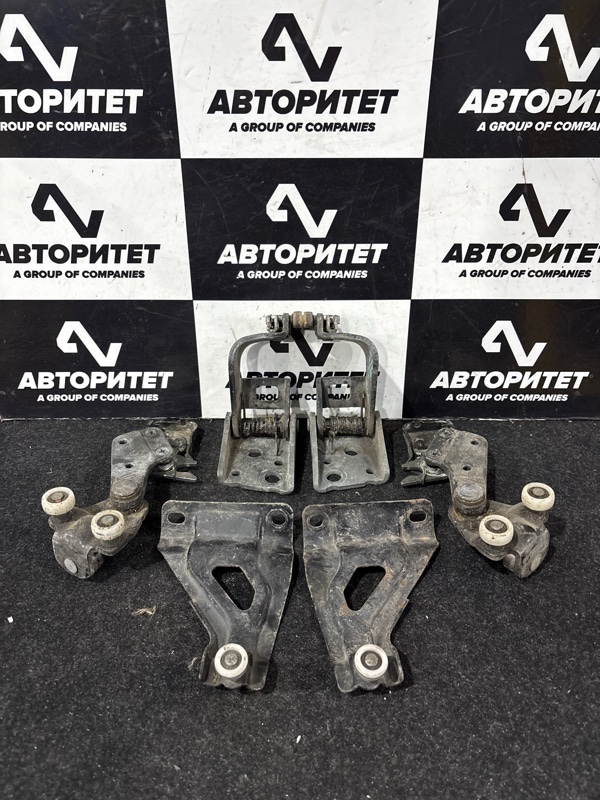 Ролик раздвижной двери HONDA STEPWGN RG1 K20A (б/у)