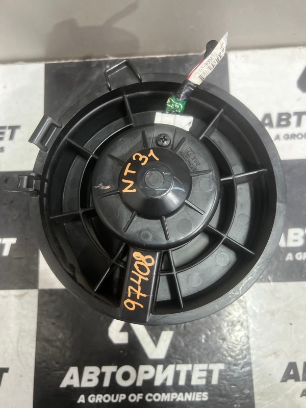 Мотор печки NISSAN X-TRAIL NT31 (б/у) Мотор печки NISSAN X-TRAIL NT31 (б/у)