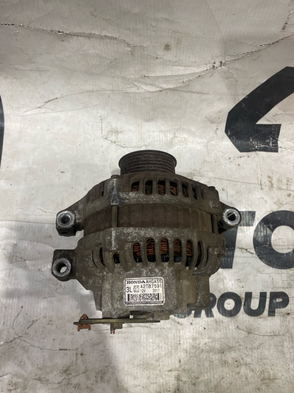 Генератор HONDA CR-V RD6 K20A (б/у)