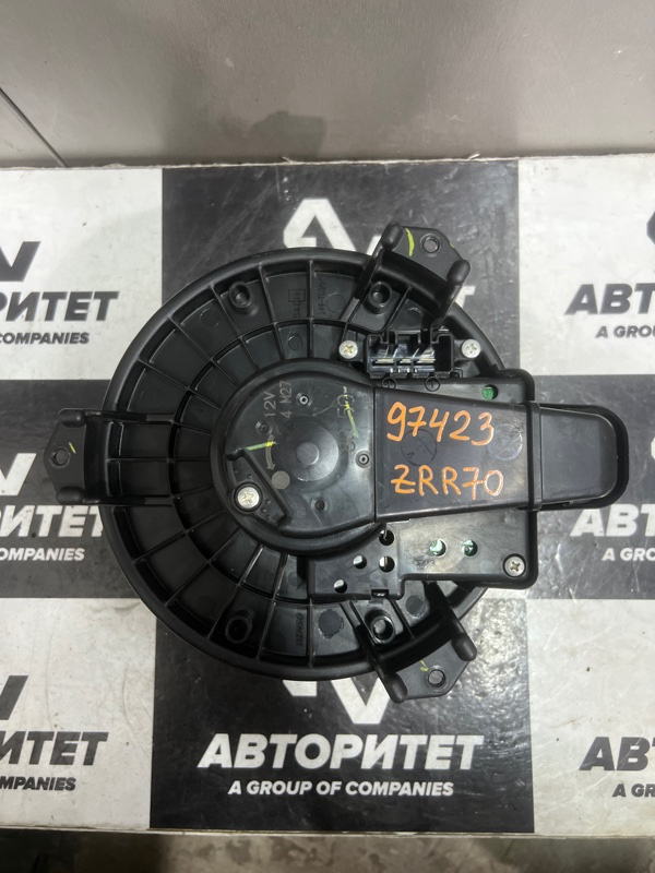 Мотор печки TOYOTA NOAH ZRR70 (б/у)