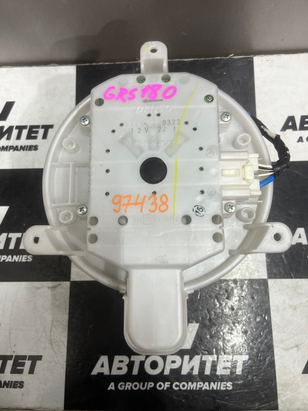 Мотор печки TOYOTA CROWN GRS180 (б/у) Мотор печки TOYOTA CROWN GRS180 (б/у)