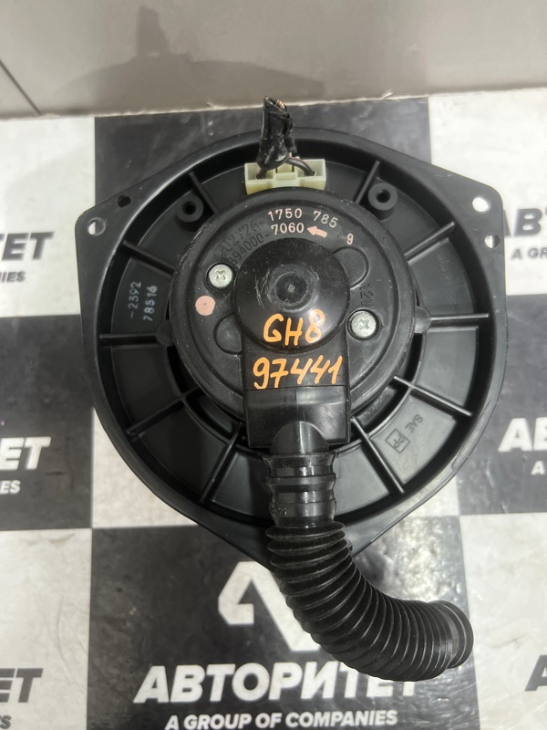 Мотор печки SUBARU IMPREZA GH8 (б/у) Мотор печки SUBARU IMPREZA GH8 (б/у)