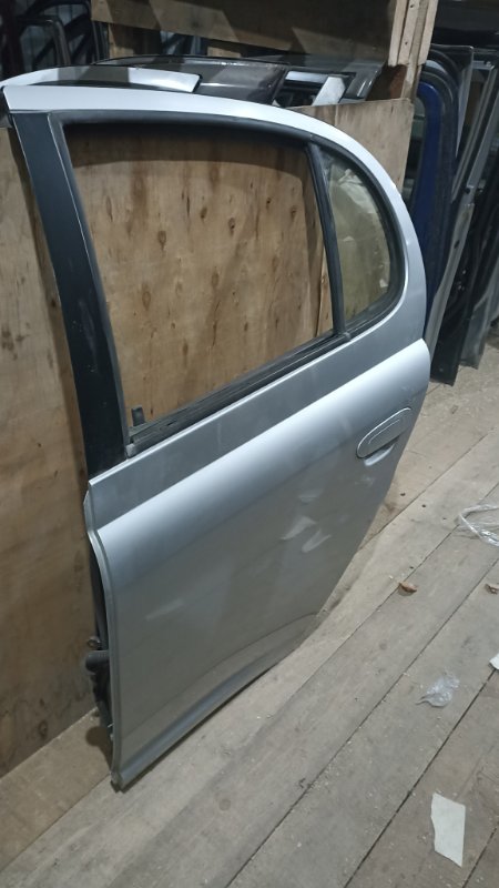 Дверь TOYOTA PLATZ NCP12 1NZFE 2000 задняя левая (б/у)