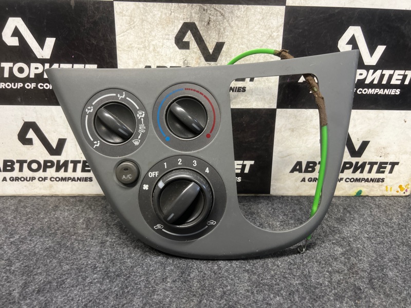 Климат-контроль DAIHATSU MOVE L175S (б/у)