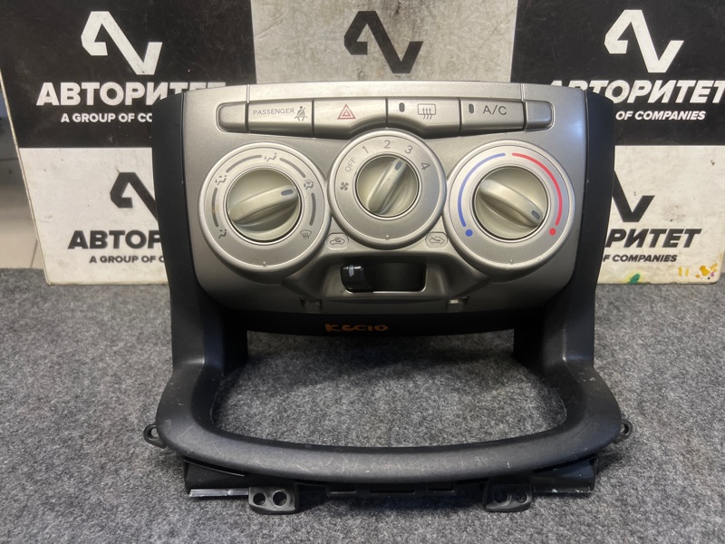 Климат-контроль TOYOTA PASSO KGC10 (б/у)