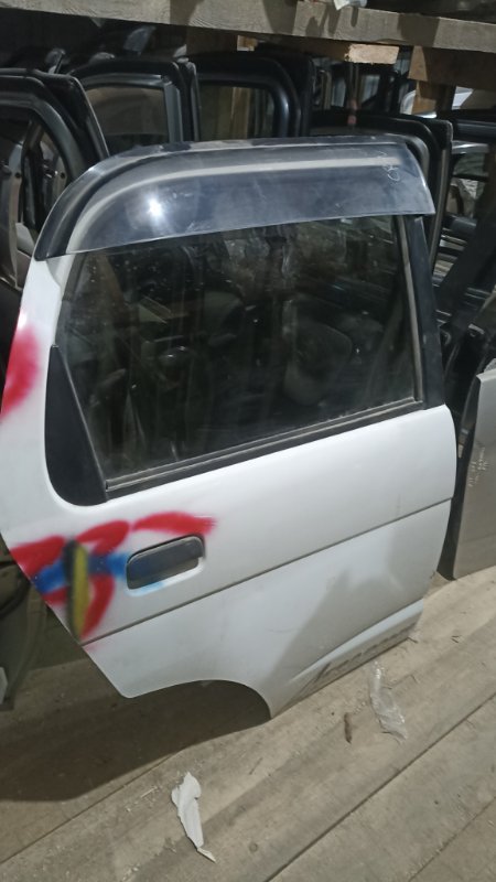 Дверь DAIHATSU TERIOS KID J111G EFDEM 2001 задняя правая (б/у)
