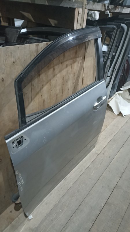 Дверь TOYOTA RACTIS NCP120 1NZFE 2012 передняя левая (б/у)