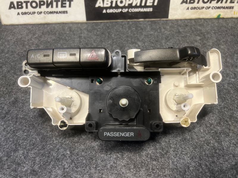 Климат-контроль TOYOTA BB NCP30 (б/у)