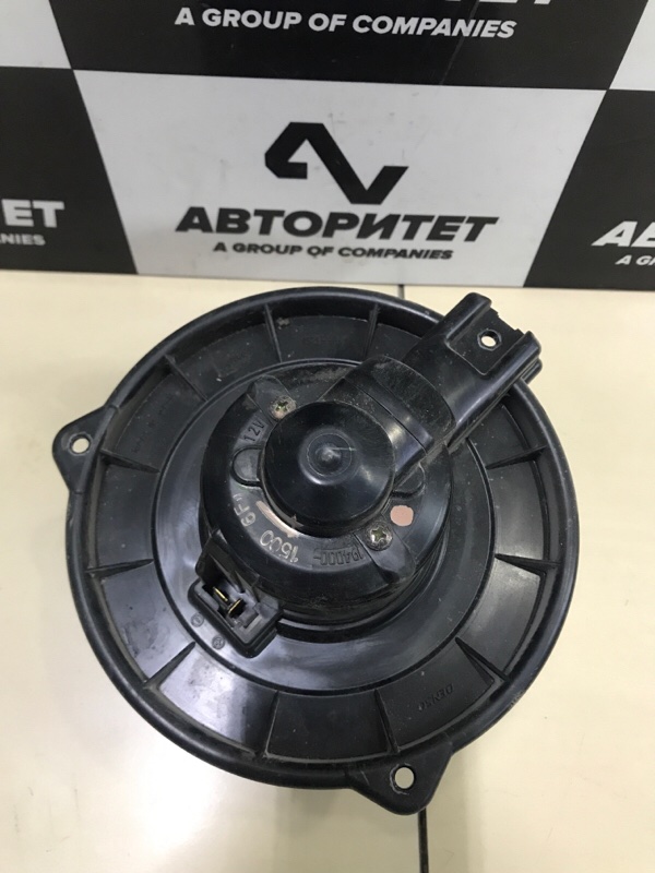 Мотор печки TOYOTA PREMIO NZT240 1NZFE 2005 передний (б/у)