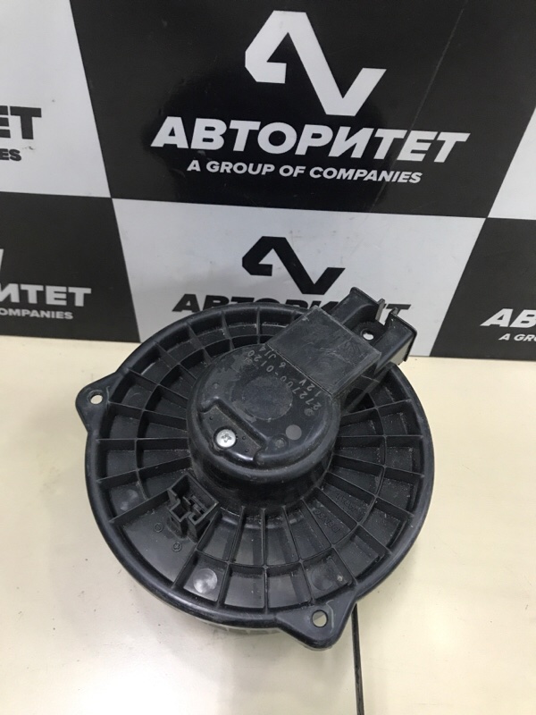 Мотор печки TOYOTA PORTE NNP10 1NZFE 2005 передний (б/у)