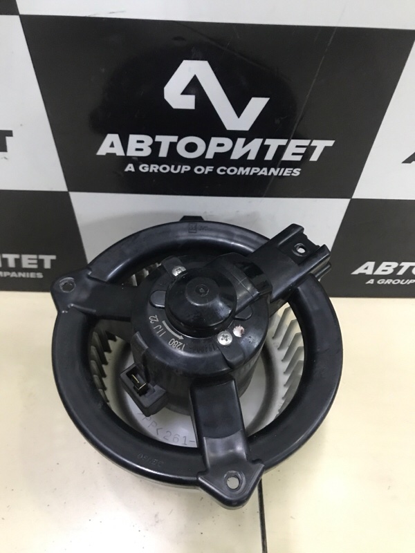 Мотор печки TOYOTA PORTE NNP15 1NZFE 2005 передний (б/у)