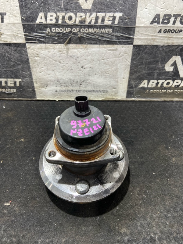 Ступичный узел TOYOTA COROLLA SPACIO NZE121 1NZFE задний (б/у)