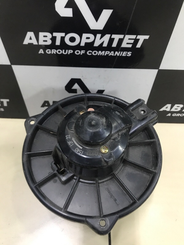 Мотор печки SUZUKI CHEVROLET CRUZE HR52S M15A 2004 передний (б/у)