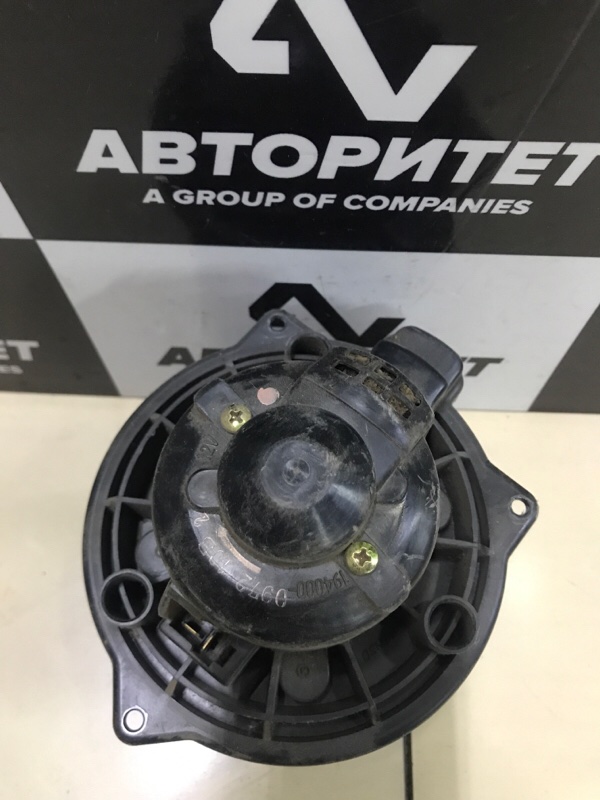 Мотор печки SUZUKI JIMNY JB23W K6A 2002 передний (б/у)