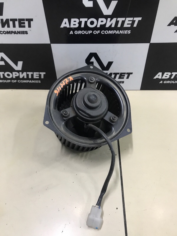 Мотор печки TOYOTA HIACE KZH116 1KZTE 2002 задний (б/у)