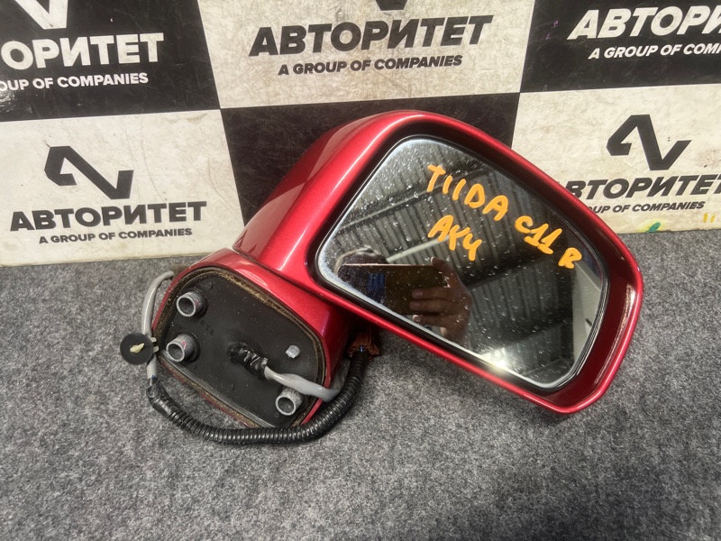 Зеркало NISSAN TIIDA C11 правое (б/у)