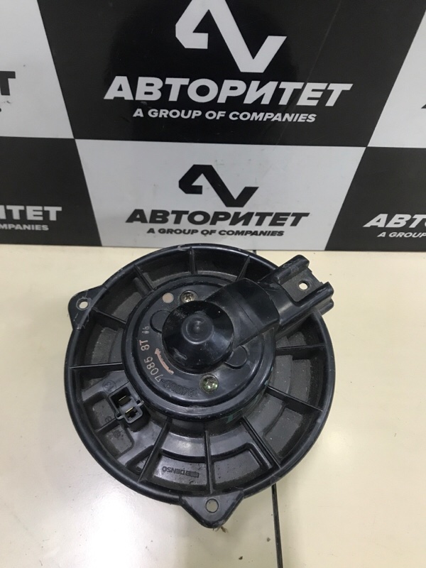 Мотор печки HONDA STEPWGN RF1 B20B 1999 передний (б/у)