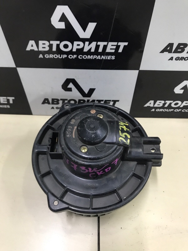 Мотор печки MITSUBISHI PAJERO V73W 6G72 2006 передний (б/у)