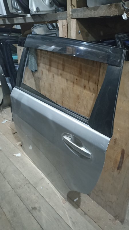 Дверь TOYOTA WISH ZGE20 2ZRFAE 2010 задняя левая (б/у)