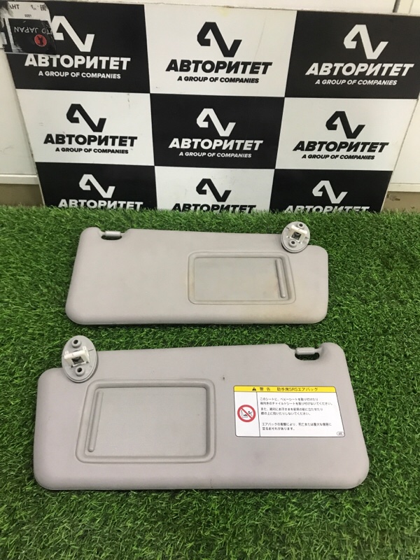 Козырек солнцезащитный TOYOTA ISIS ZGM10 2014 (б/у)