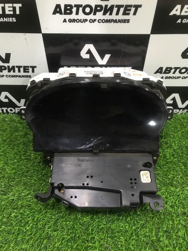 Панель приборов TOYOTA PLATZ NCP12 1NZFE 2002 (б/у)