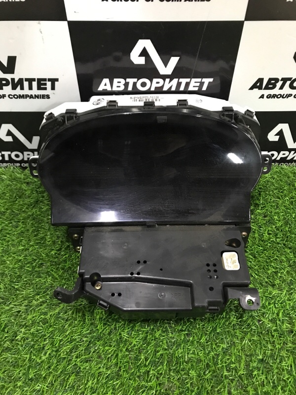 Панель приборов TOYOTA PLATZ NCP12 1NZFE 2005 (б/у)